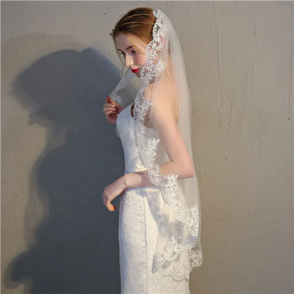 Charming Tulle Wedding Veil With Appliques WV006